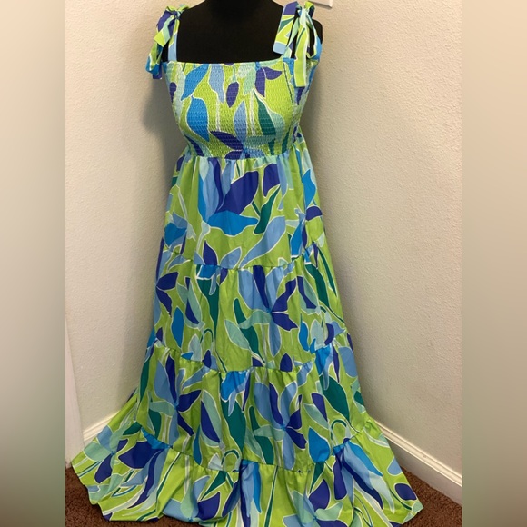 2 FOR $25Lime Green Printed Maxi Dress Smocked Flowy Sleeveless Tie Straps S M - Picture 1 of 7